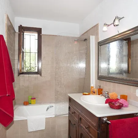 Beautiful 4 Bedrooms Bennassar Mountainside Views Short Drive To Town Villa *