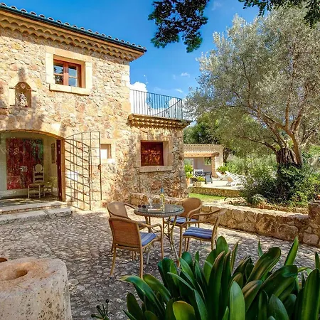 Beautiful 4 Bedrooms Bennassar Mountainside Views Short Drive To Town * Pollença